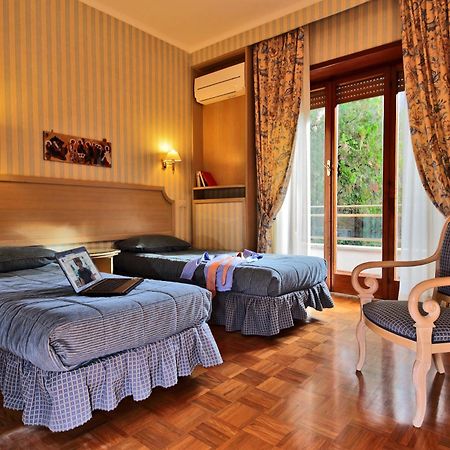 Large Family Apartment E8 Рим Екстер'єр фото
